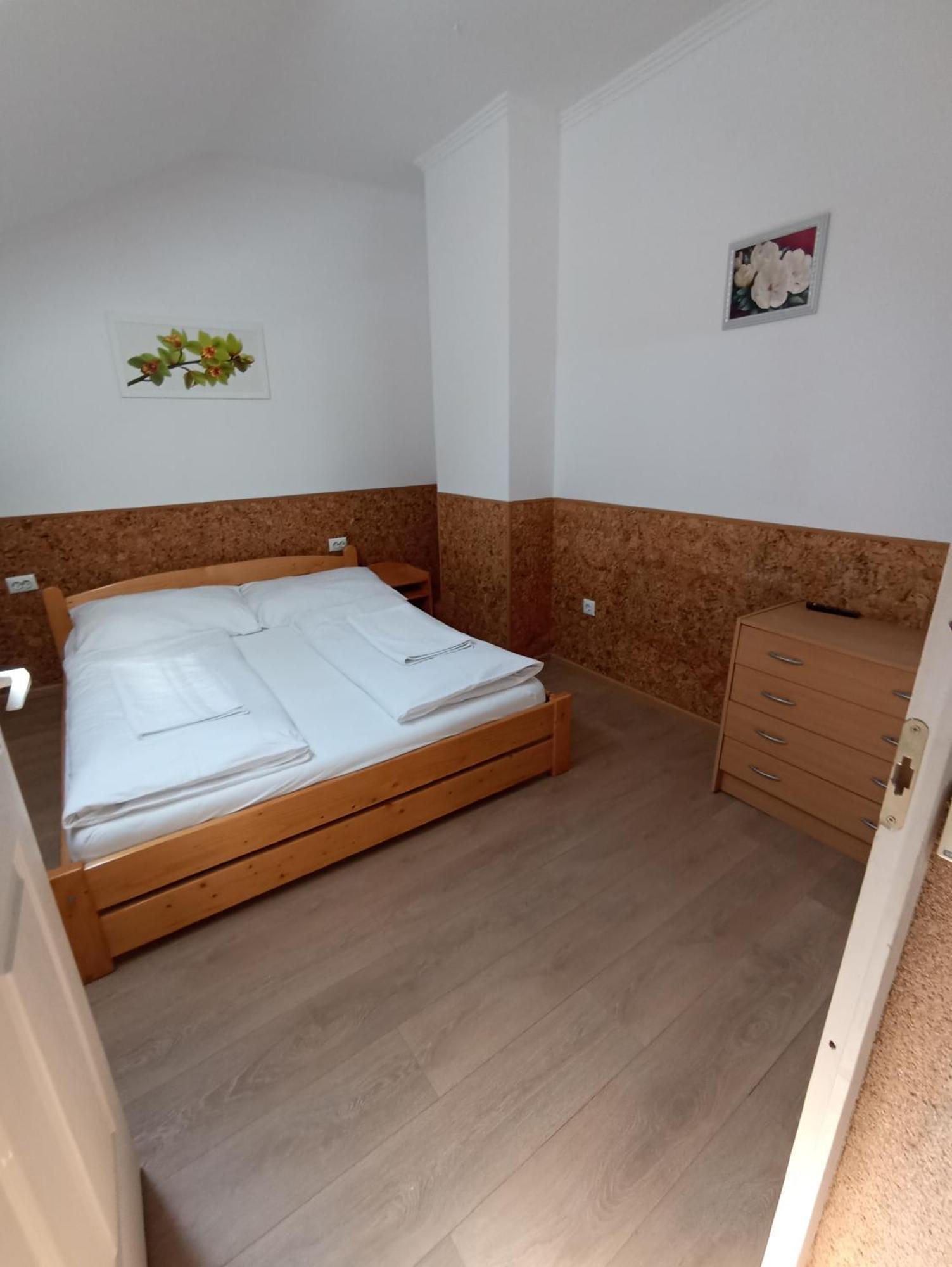 Euro Apartmán *